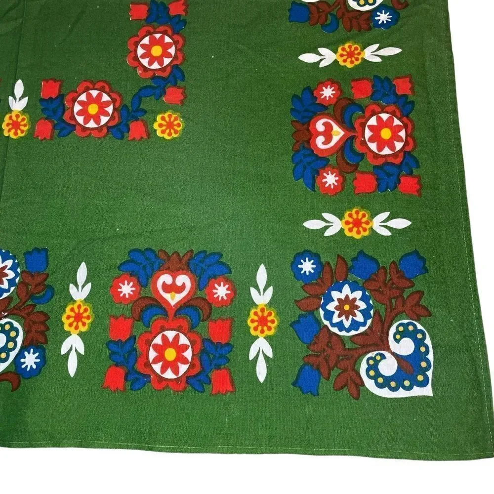 Vintage MCM Green patterned printed  tablecloth